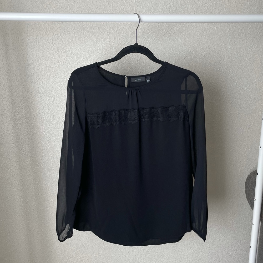 Women’s blouse